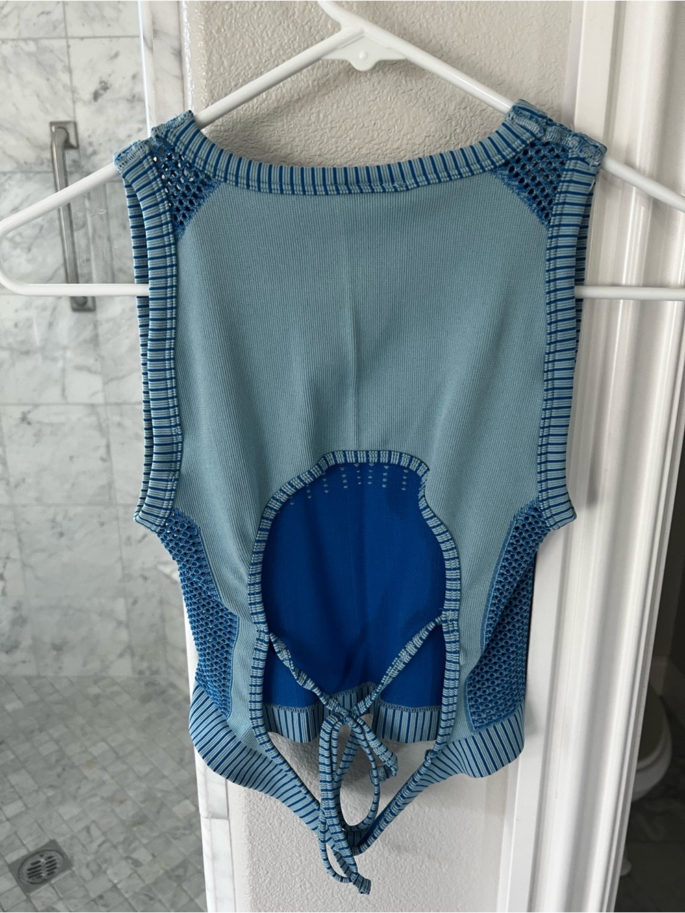 Women’s Medium Urban Outfitters Blue Iets Frans Tank Top - Picture 13 of 13